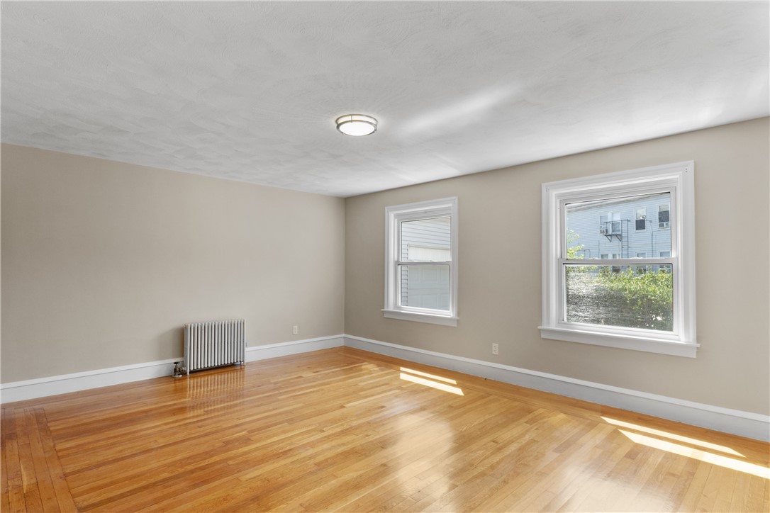 11 Serrel Sweet Road Johnston, RI 02919 - Photo 4 of 27 Gallery Image 4