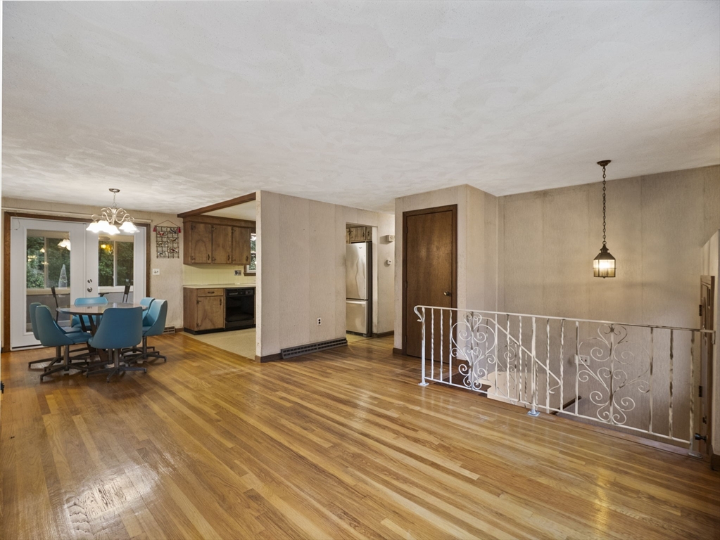 12 Pinetree Road Billerica, MA 01821 - Photo 5 of 37 Gallery Image 5