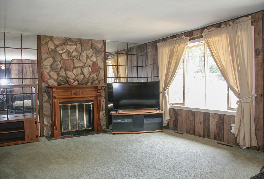 5 Amory Road Marlborough, MA 01752 - Photo 3 of 22 Gallery Image 3