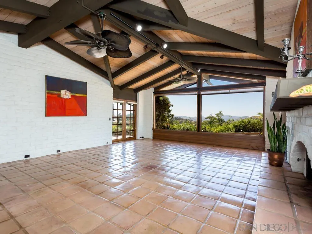 15465 Highland Valley Road Escondido, CA 92025 - Photo 15 of 40 Gallery Image 15