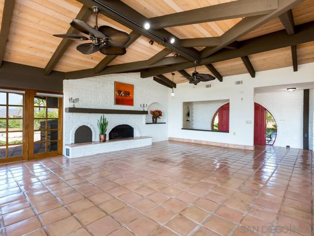 15465 Highland Valley Road Escondido, CA 92025 - Photo 8 of 40 Gallery Image 8