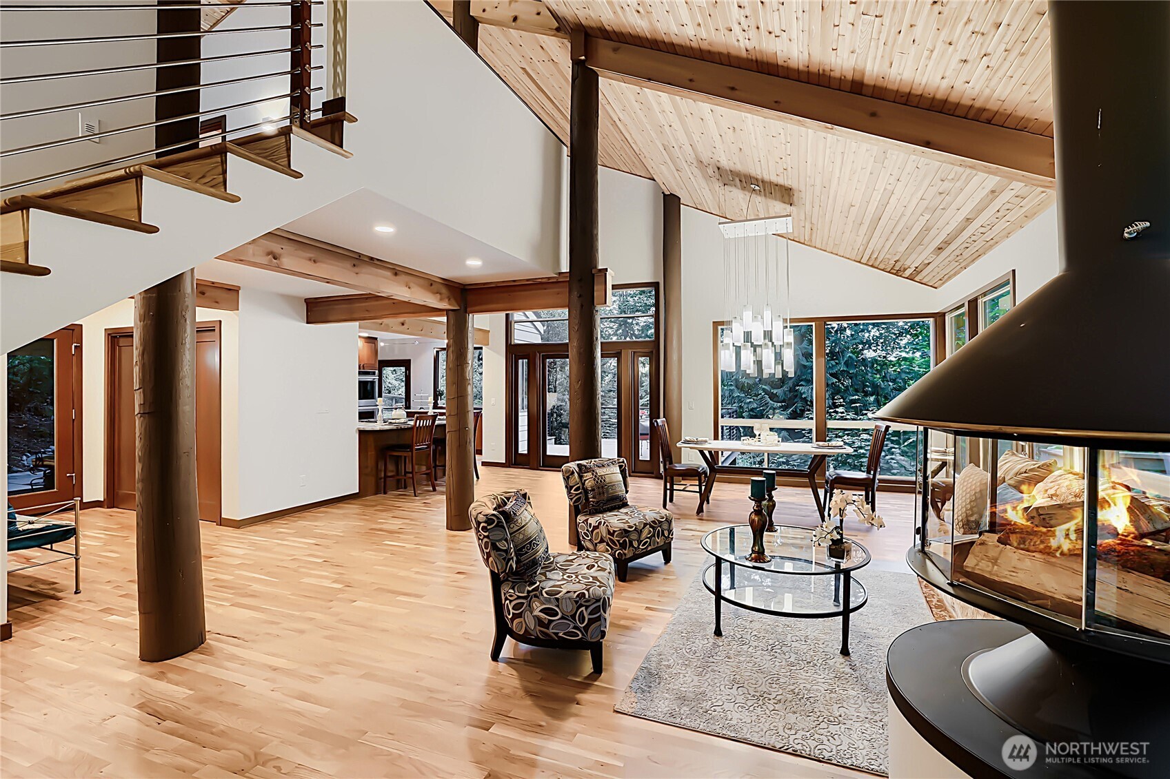 13020 Squak Mountain Road Southeast Issaquah, WA 98027 - Photo 11 of 40