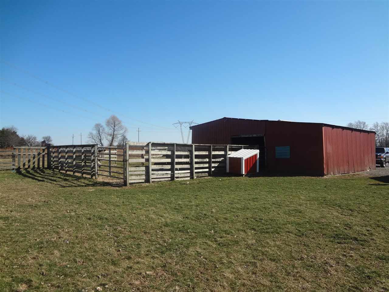5330 East State Road 14 Rochester, IN 46975 - Photo 4 of 12