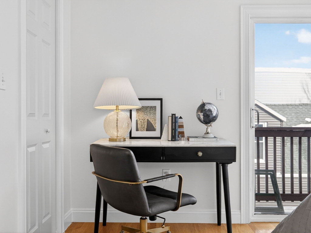 204 Marion Street, Unit 5 Boston, MA 02128 - Photo 21 of 39