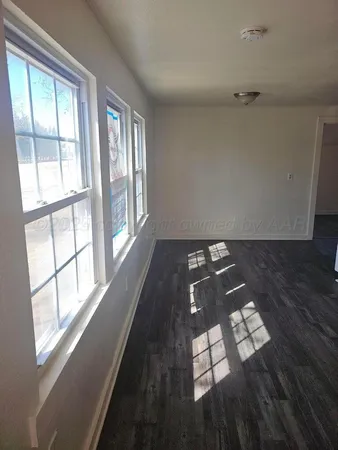 $90,000 | 106 East Main Street, Vega, TX 79092