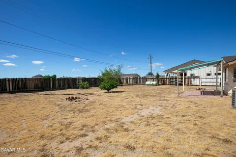 $249,999 | 10416 Peach Avenue, California City, CA 93505