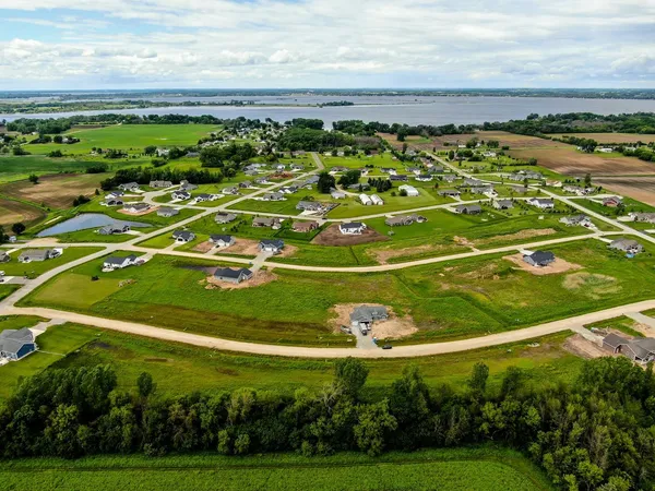 $85,355 | Cornhusk Lane, Unit 62, Omro, WI 54963