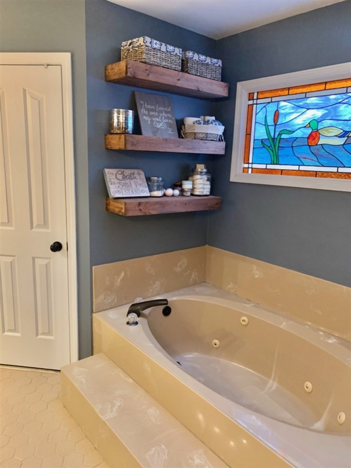 1037 Moorefield Road Collierville, TN 38017 - Photo 17 of 25 Gallery Image 17