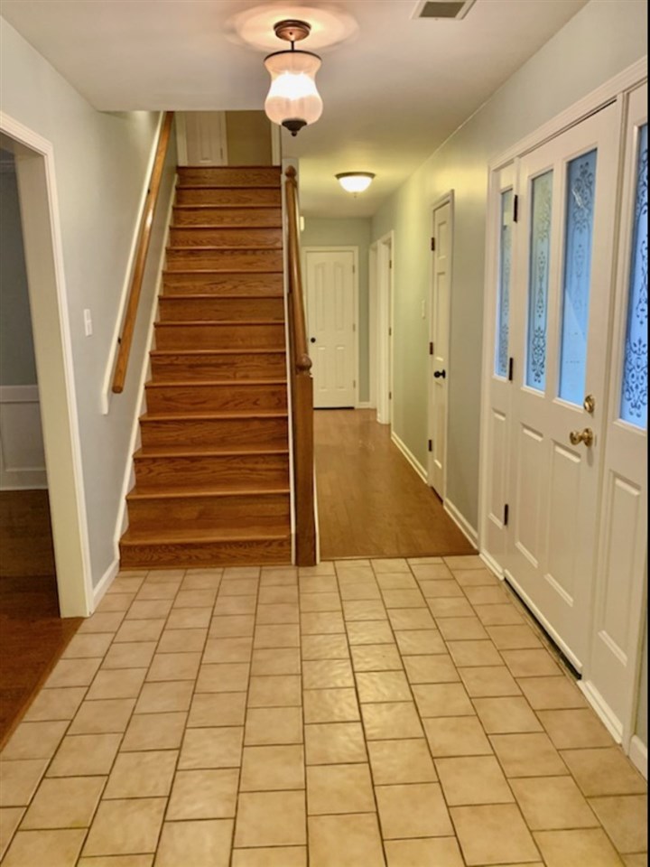 1037 Moorefield Road Collierville, TN 38017 - Photo 4 of 25 Gallery Image 4
