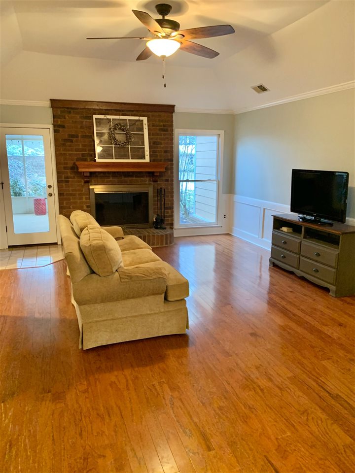 1037 Moorefield Road Collierville, TN 38017 - Photo 6 of 25 Gallery Image 6