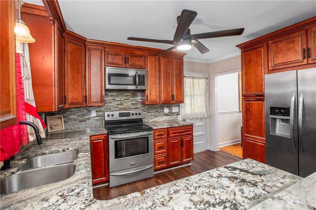 743 Hallmark Drive Rural Hall, NC 27045 - Photo 31 of 37 Main level kitchen