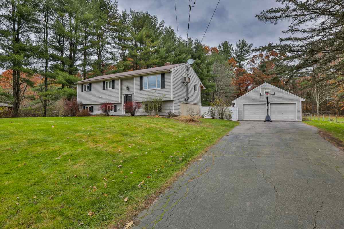 131 Brookdale Road Salem, NH 03079 - Photo 3 of 32