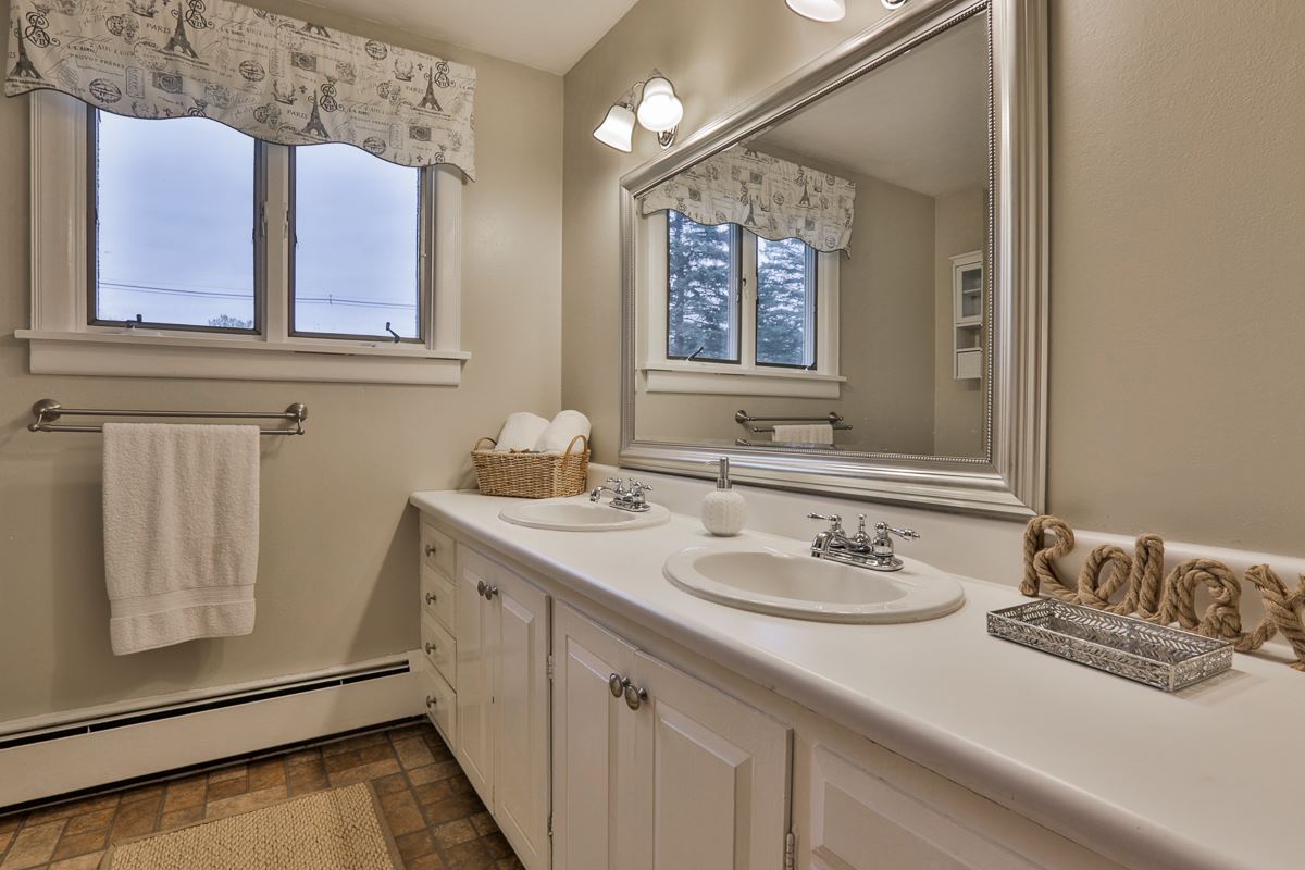 131 Brookdale Road Salem, NH 03079 - Photo 22 of 32