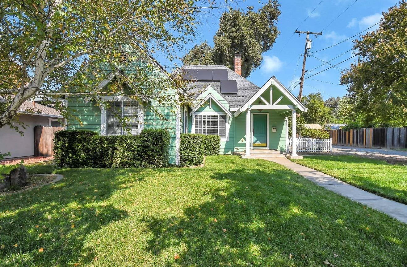 1750 Hazel Street Gridley, CA 95948 - Photo 2 of 20 a front view of a house with a yard