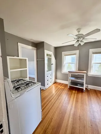$2,400 | 46 Standish Avenue, Unit 2, Plymouth, MA 02360