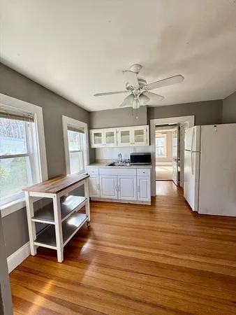 $2,400 | 46 Standish Avenue, Unit 2, Plymouth, MA 02360