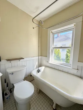 $2,400 | 46 Standish Avenue, Unit 2, Plymouth, MA 02360