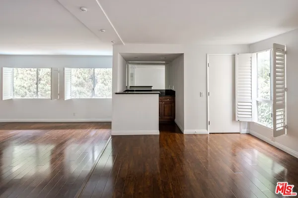 $4,950 | 2318 Fox Hills Drive, Unit 105, Los Angeles, CA 90064