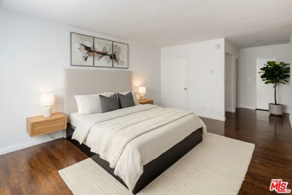 $4,950 | 2318 Fox Hills Drive, Unit 105, Los Angeles, CA 90064