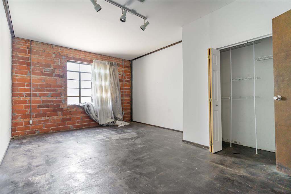 2602 Kings Road, Unit B Dallas, TX 75219 - Photo 10 of 16