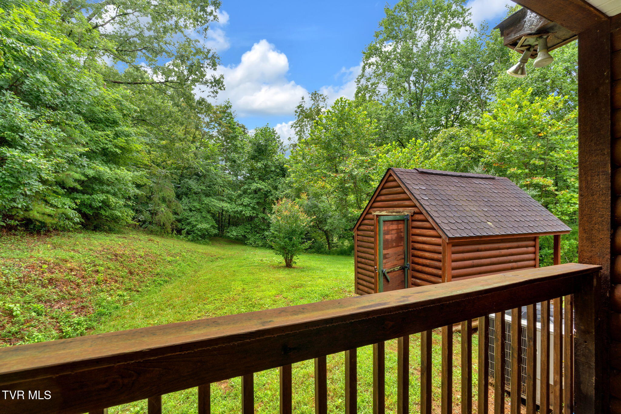 1306 Old Stage Road Johnson City, TN 37615 - Photo 11 of 32 10-web-or-mls-JH 20250813-265