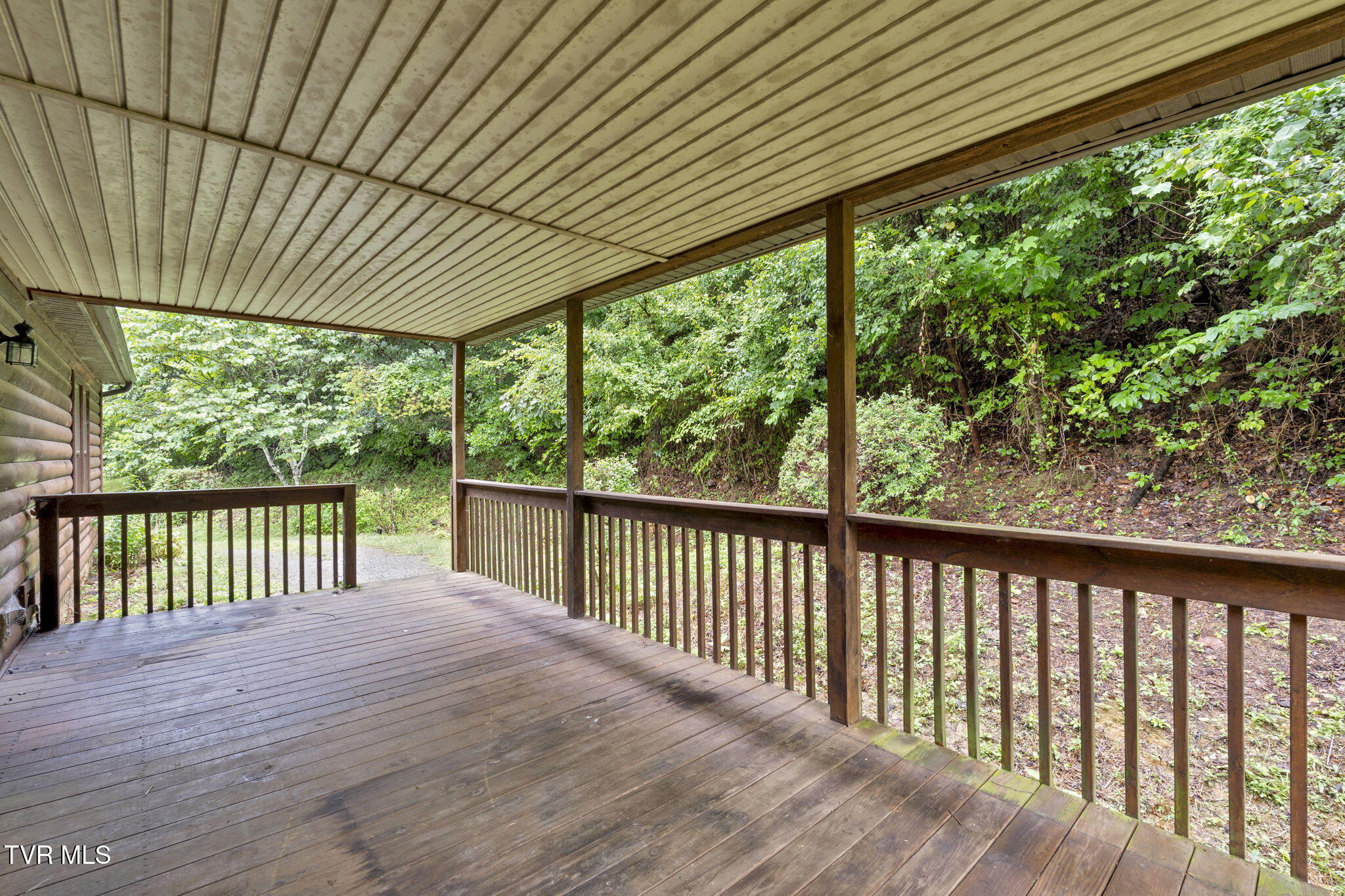 1306 Old Stage Road Johnson City, TN 37615 - Photo 14 of 32 4-web-or-mls-JH 20250813-263
