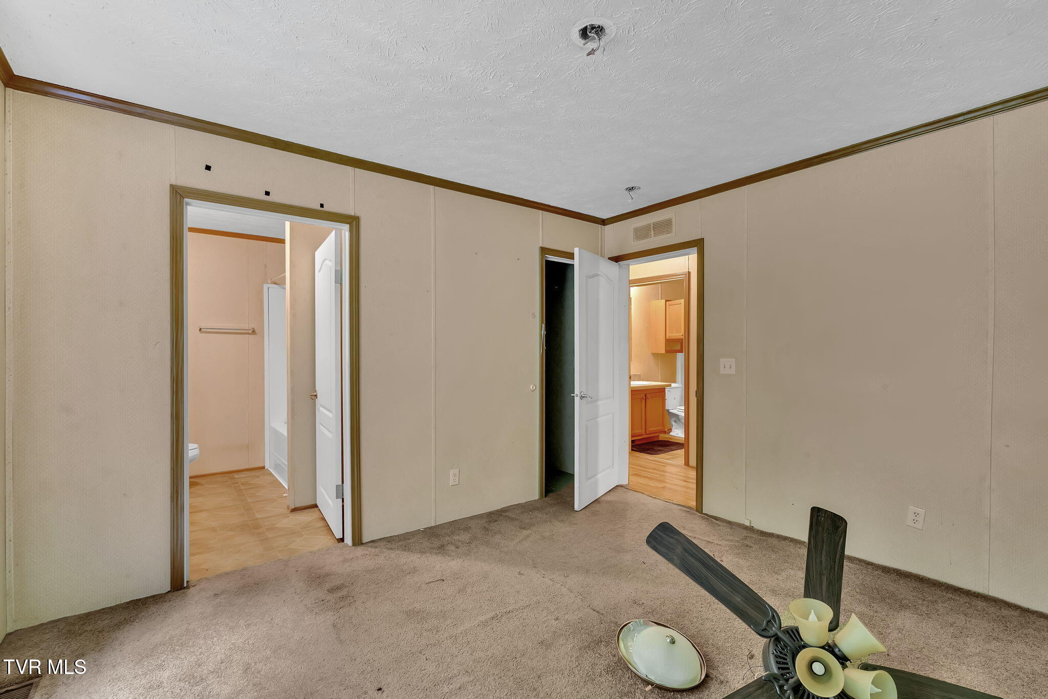 1306 Old Stage Road Johnson City, TN 37615 - Photo 29 of 32 23-web-or-mls-JH 20250813-226