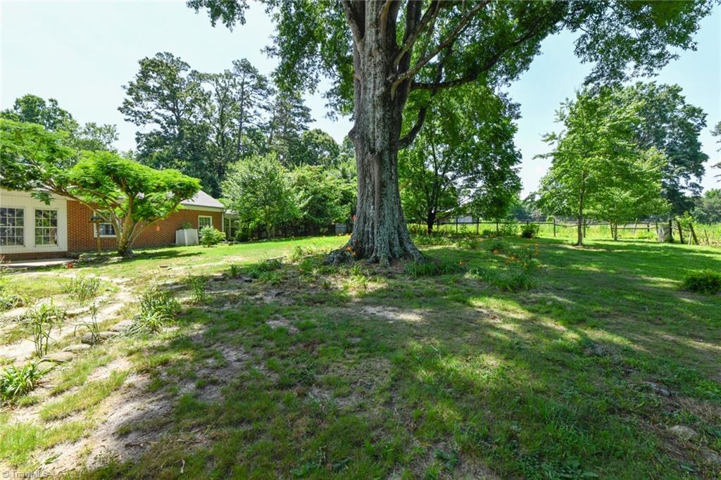 3626 Fieldview Road Pleasant Garden, NC 27313 - Photo 31 of 41 Gallery Image 31