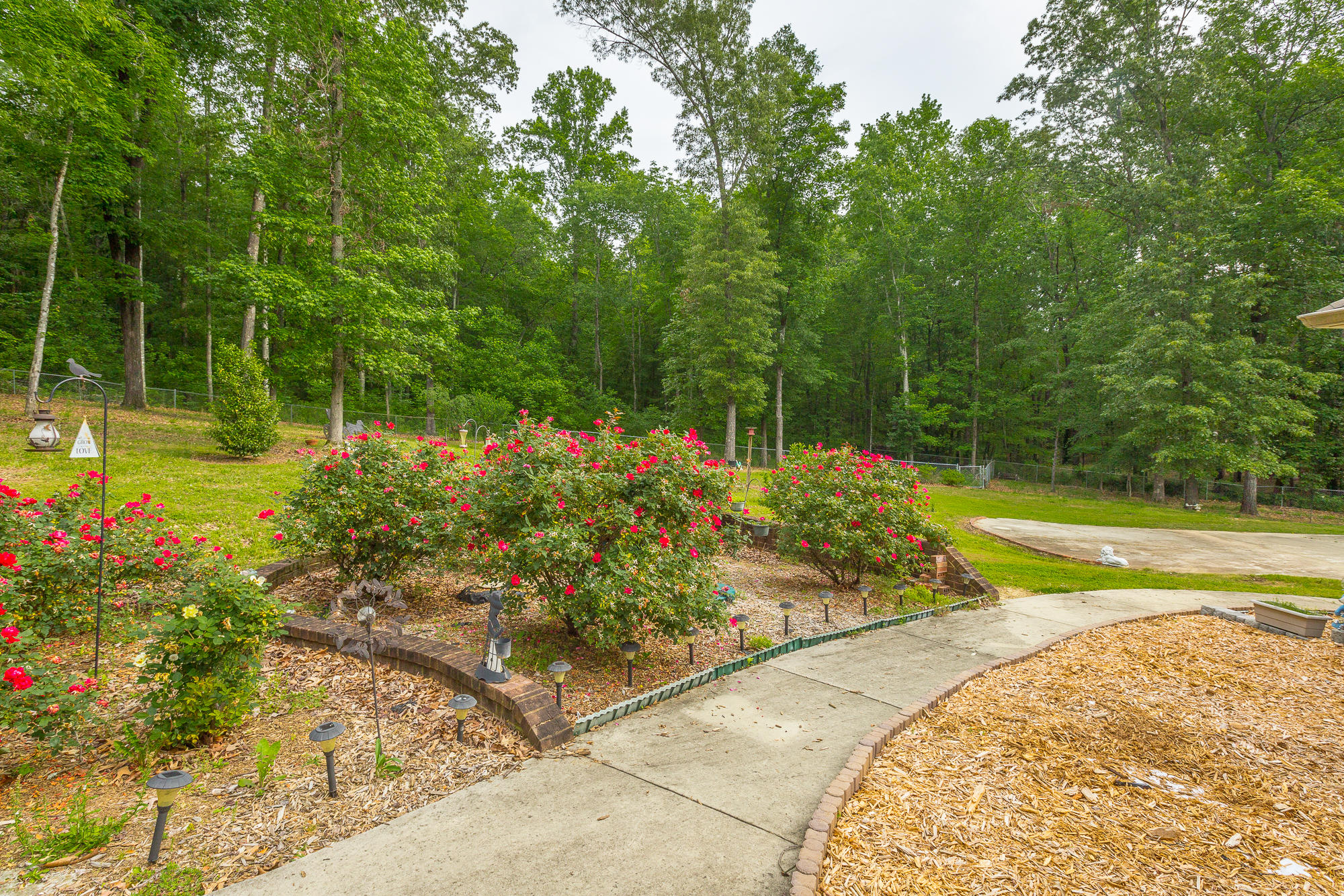 7929 Gann Road Hixson, TN 37343 - Photo 28 of 29 Landscaping