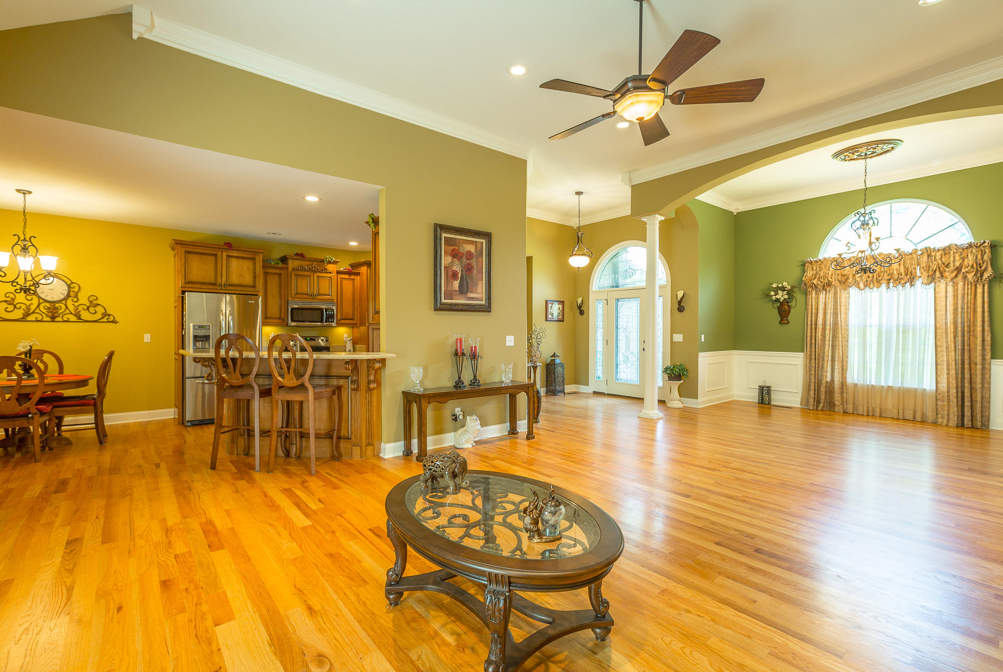 7929 Gann Road Hixson, TN 37343 - Photo 5 of 29 Great room and kitchen