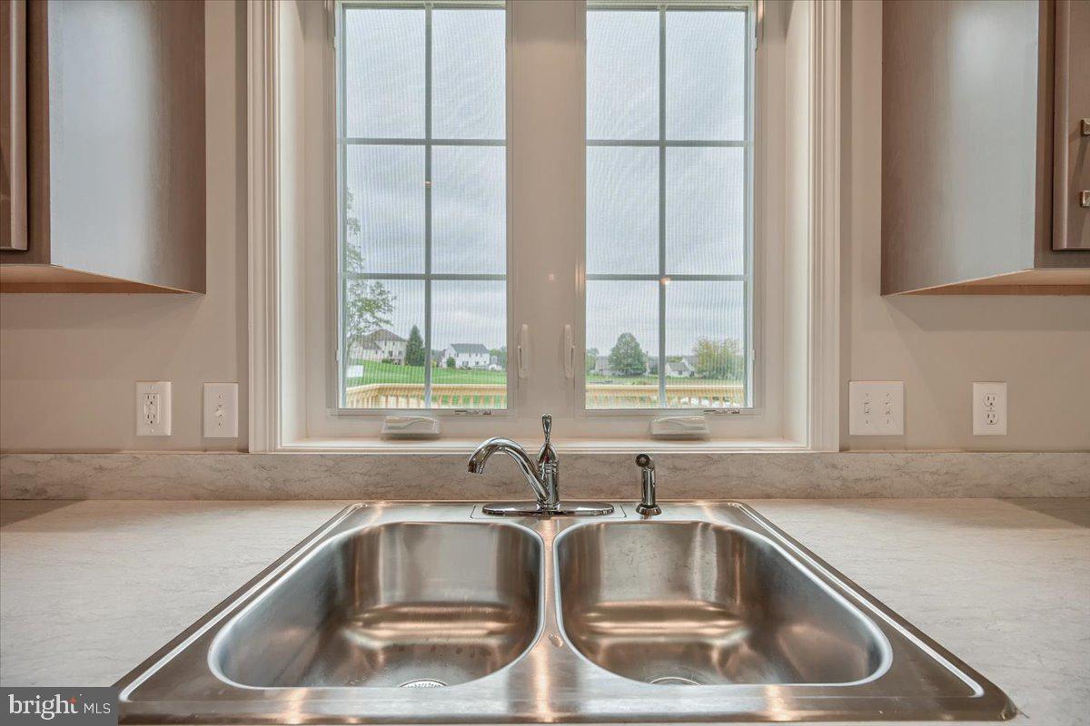 737 Radio Road Elizabethtown, PA 17022 - Photo 14 of 34 Gallery Image 14