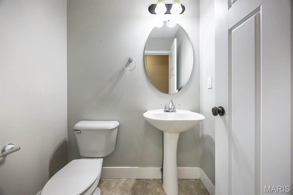 205 East 2nd Street O'Fallon, IL 62269 - Photo 9 of 24