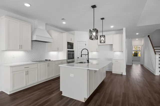 $599,900 | 2319 Murano Drive, Murfreesboro, TN 37128