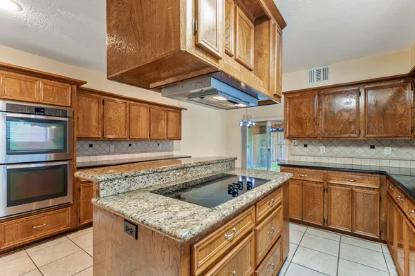 $3,400 | 3218 Freshmeadows Drive, Houston, TX 77063