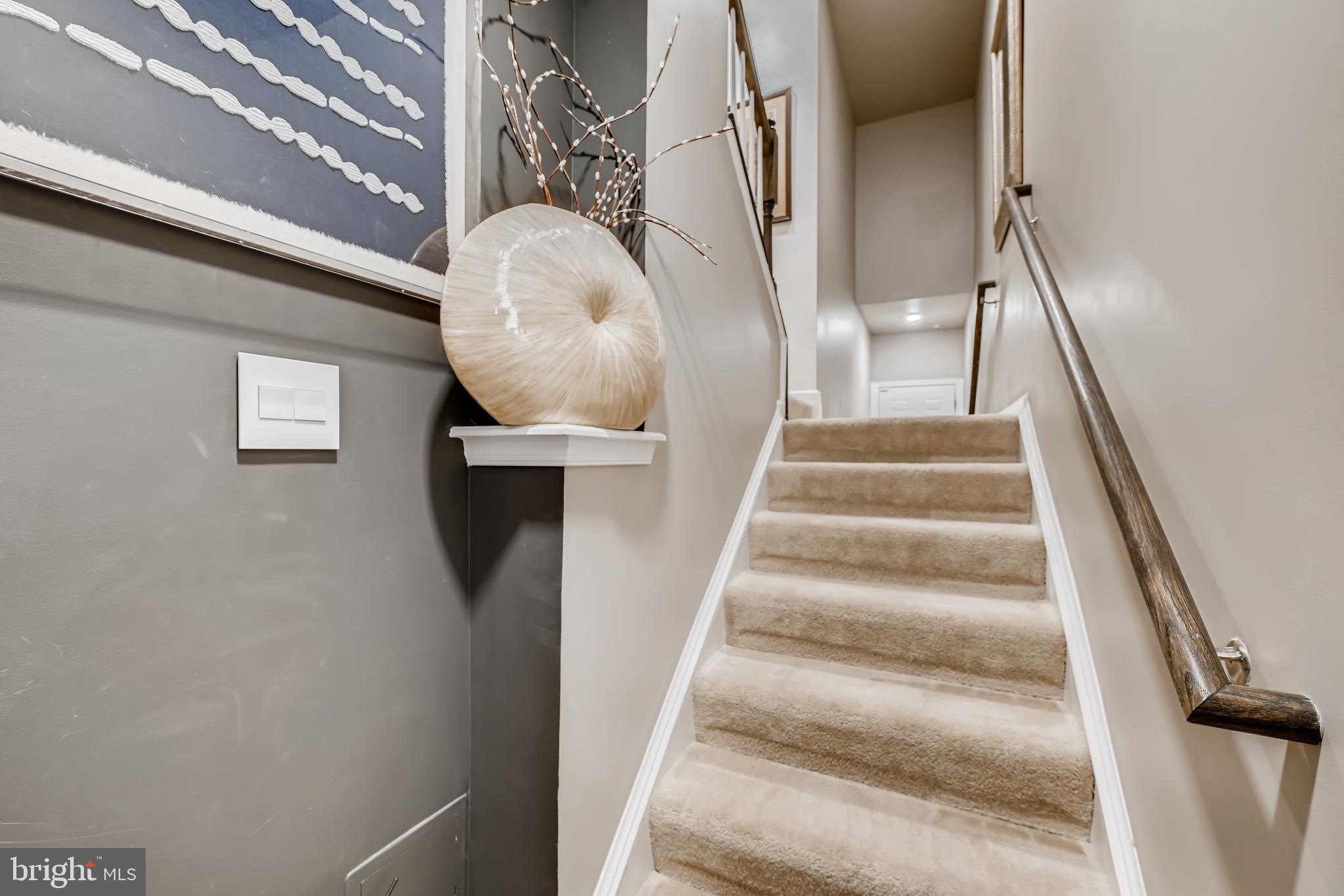 816 Orchard Tree Road Odenton, MD 21113 - Photo 5 of 36 Gallery Image 5