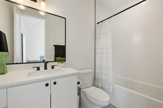 $3,675 | 1903 Frazier Avenue, Unit B, Austin, TX 78704