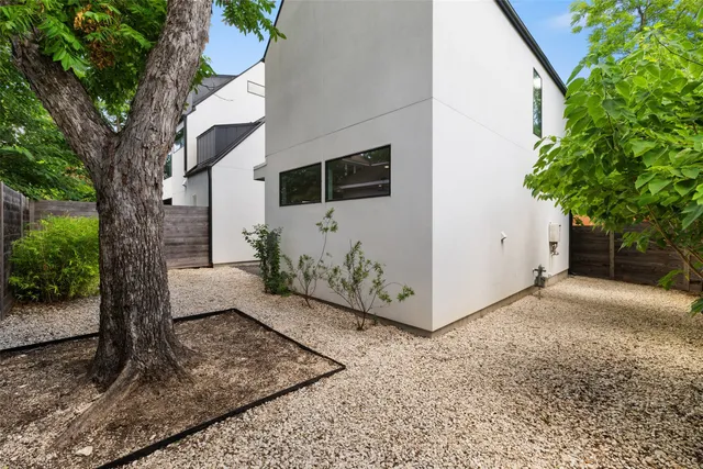 $3,550 | 1903 Frazier Avenue, Unit B, Austin, TX 78704