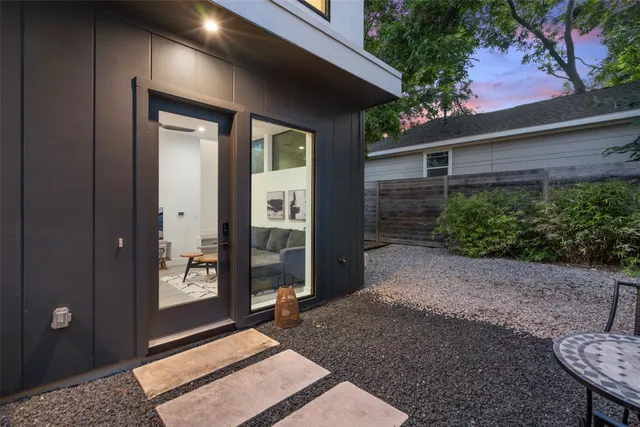 $3,675 | 1903 Frazier Avenue, Unit B, Austin, TX 78704