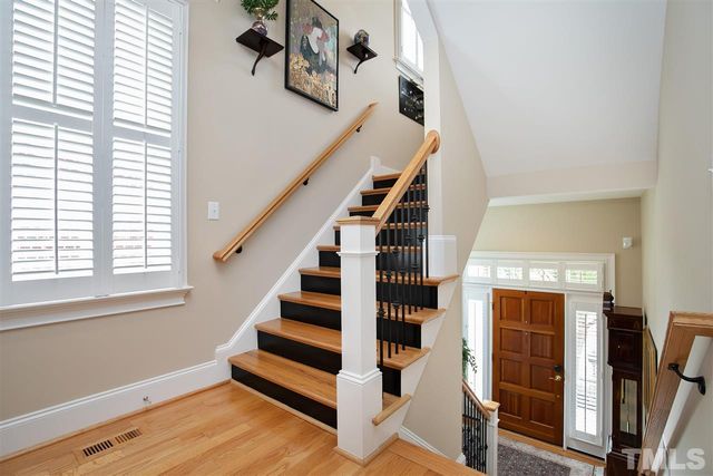 $790,000 | 205 Lions Gate Drive, Cary, NC 27518