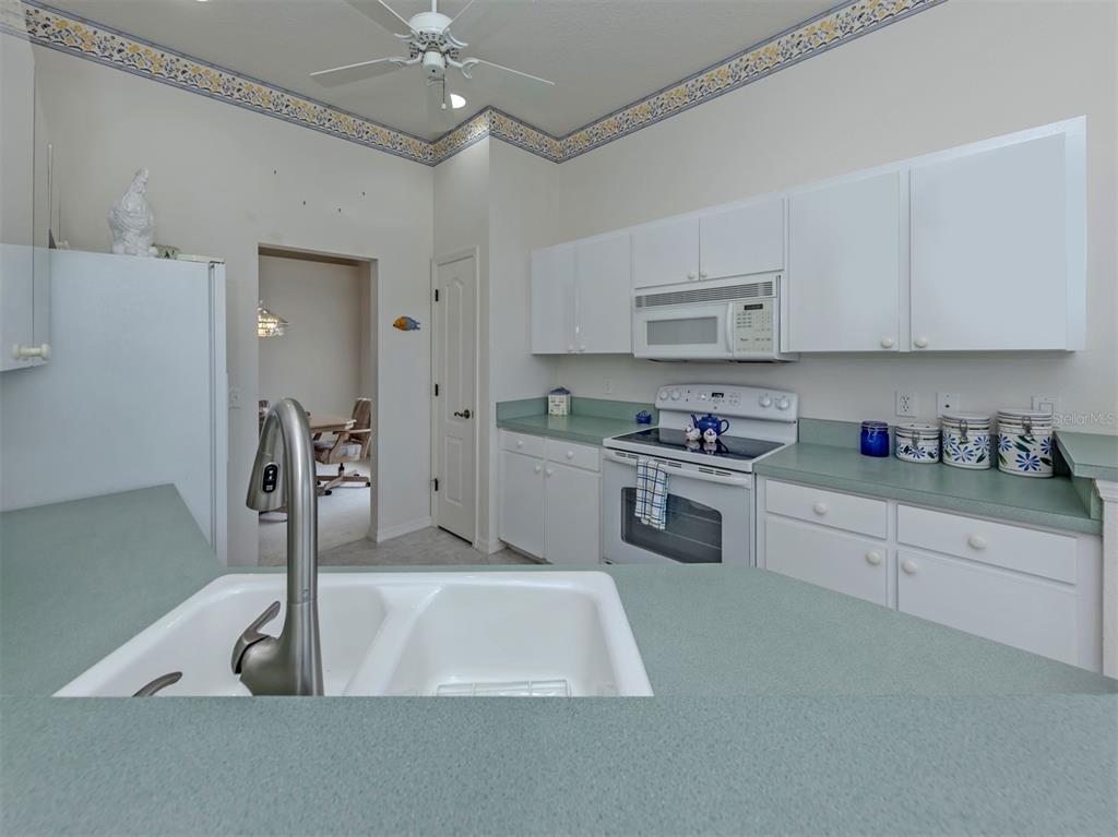 737 Pond Lily Way Venice, FL 34293 - Photo 12 of 50