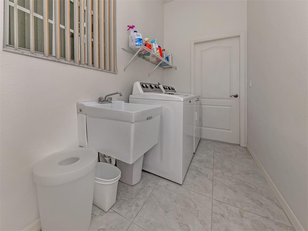 737 Pond Lily Way Venice, FL 34293 - Photo 23 of 50