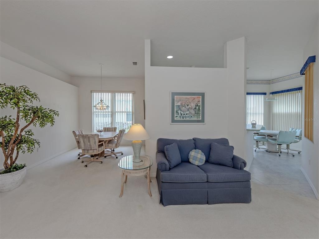 737 Pond Lily Way Venice, FL 34293 - Photo 8 of 50