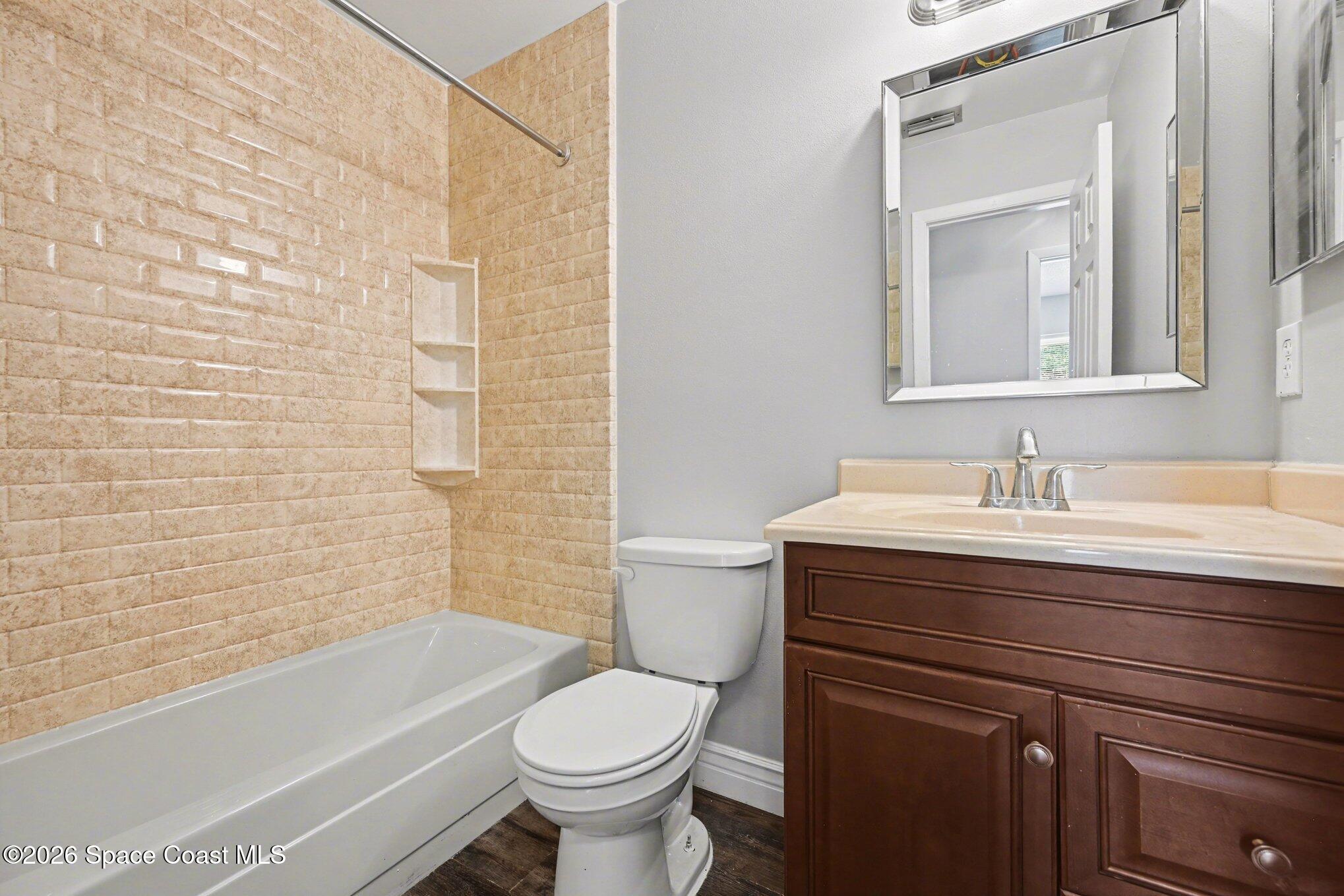 6860 Cecil Road Cocoa, FL 32927 - Photo 18 of 40 Guest Bath