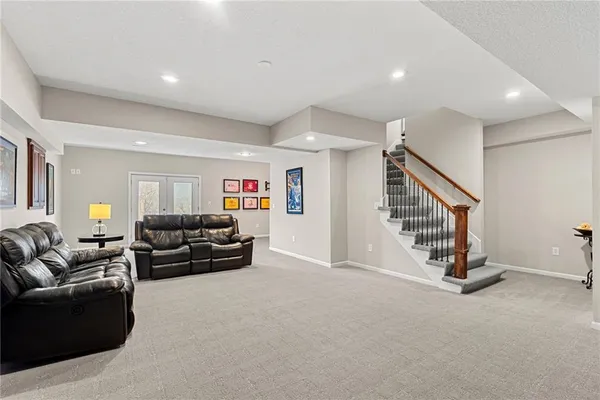 $775,000 | 3850 West 183rd Street, Stilwell, KS 66085