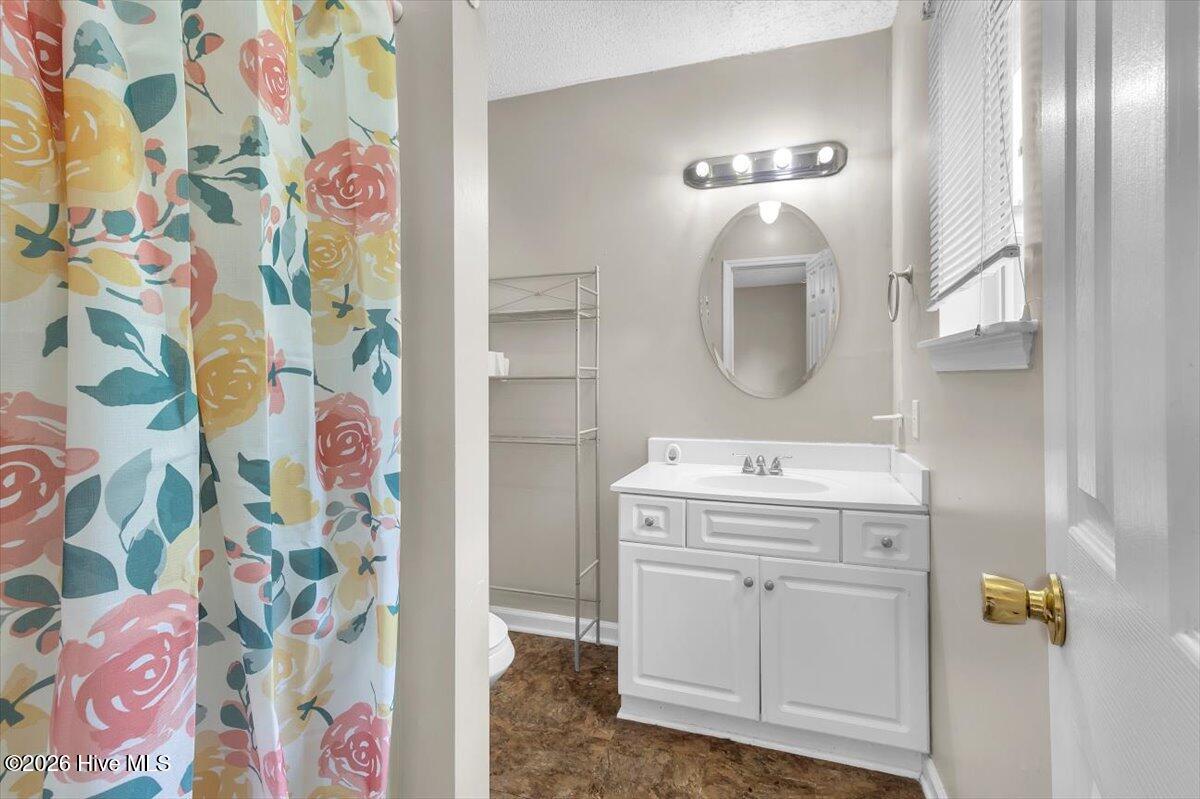 2039 Foxhorn Road Jacksonville, NC 28546 - Photo 25 of 33