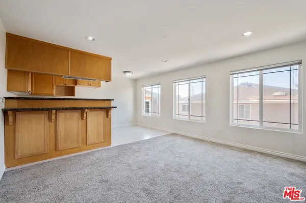 $2,500 | 1565 West 218th Street, Torrance, CA 90501