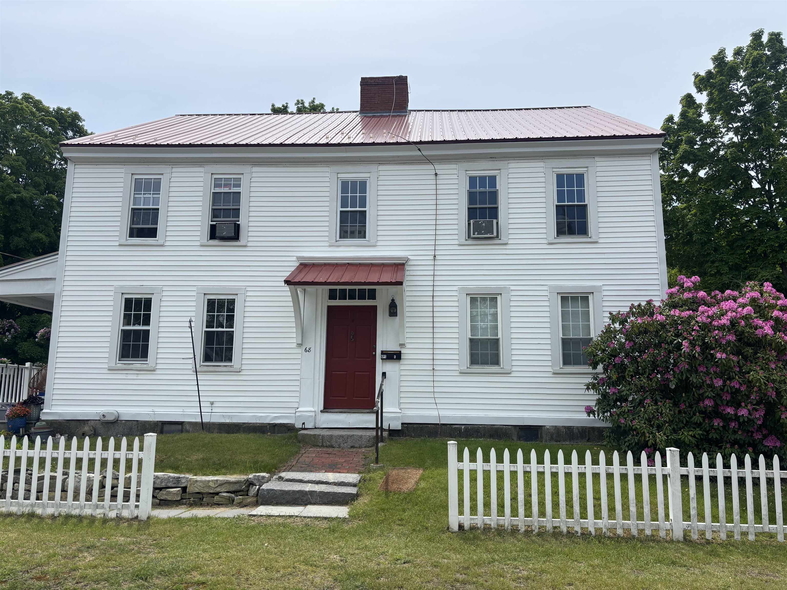 68 Park Street, Unit 4 Exeter, NH 03833 - Photo 1 of 19
