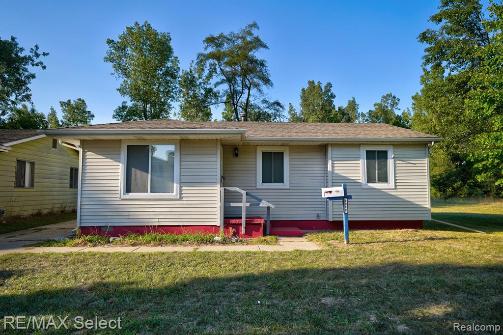 2811 Tiptree Path Flint, MI 48506 - Photo 1 of 29