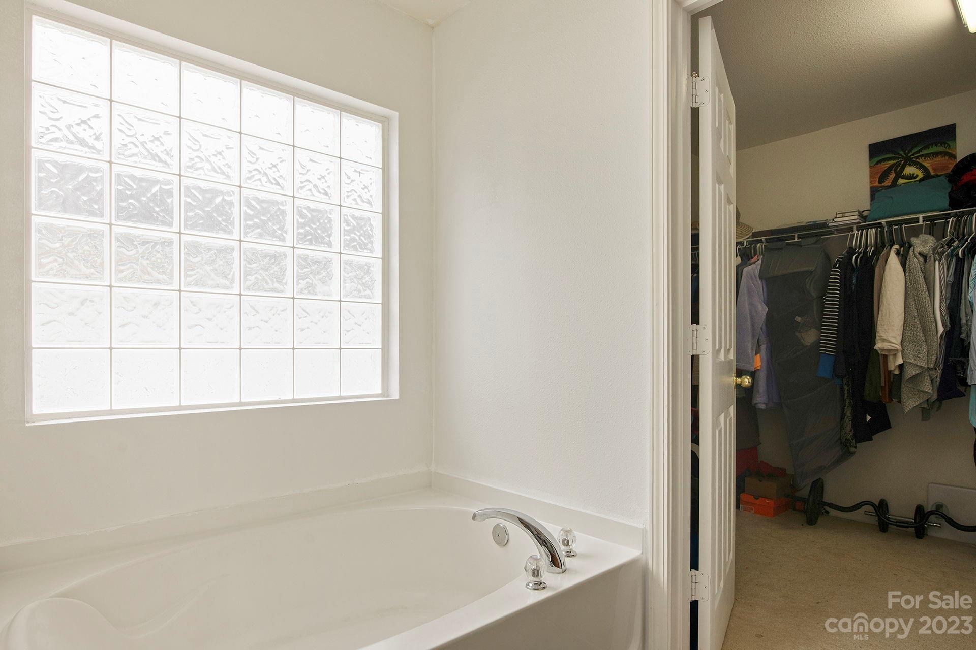 8954 Chalkstone Road Charlotte, NC 28216 - Photo 26 of 36 Gallery Image 26