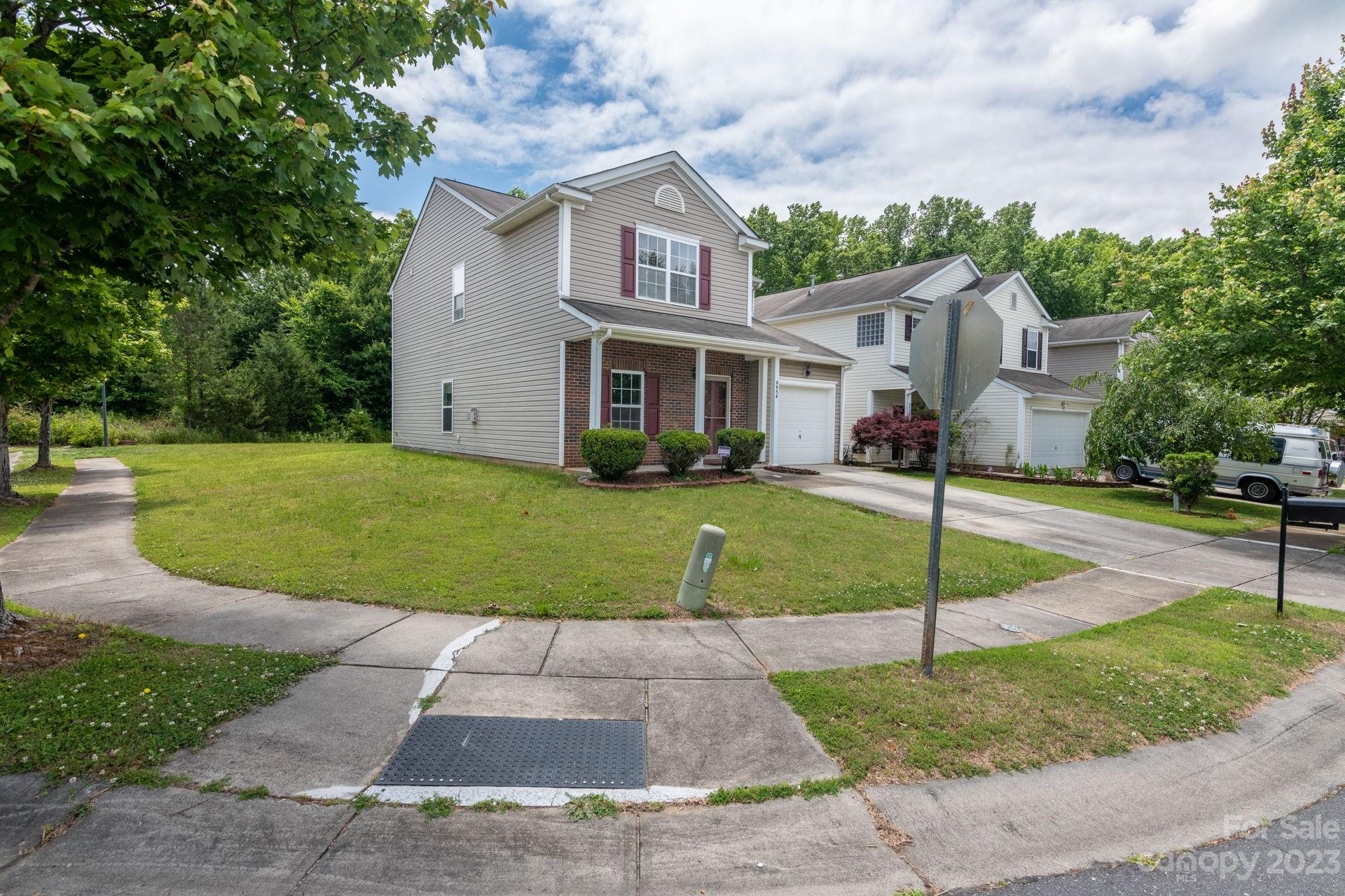 8954 Chalkstone Road Charlotte, NC 28216 - Photo 30 of 36 Gallery Image 30